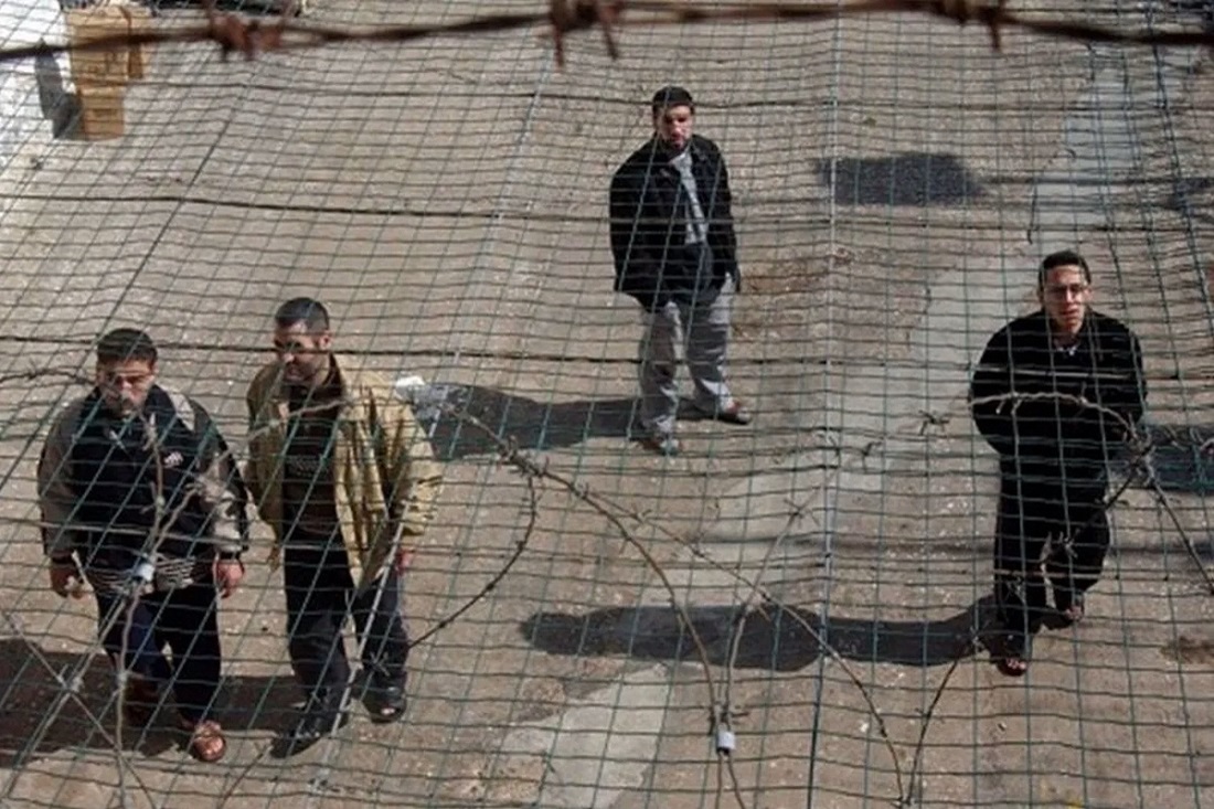 Palestinian prisoners in prison yard
