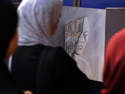 Artist Zainab Al-Qolaq