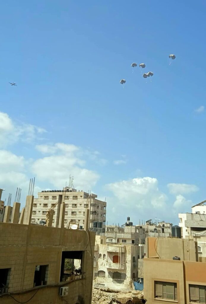 Airdrops over northern Gaza.